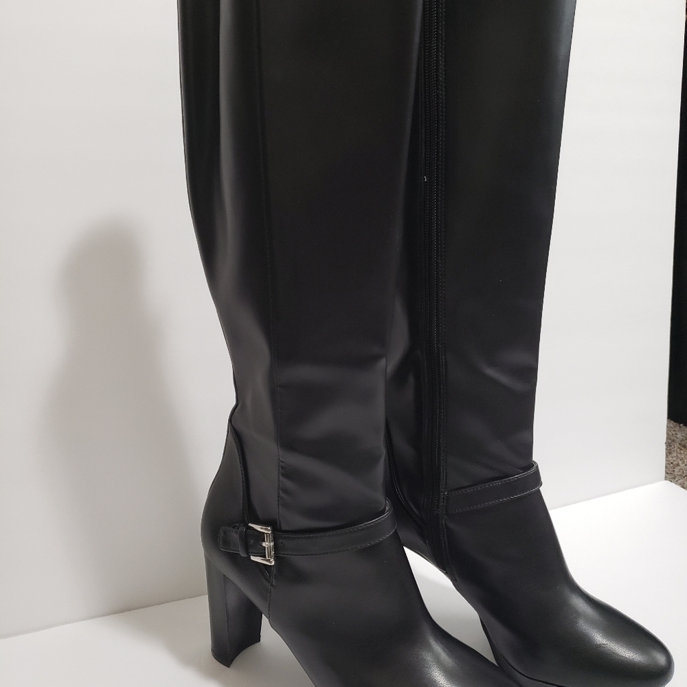 LIKE NEW Nine West tall black boots